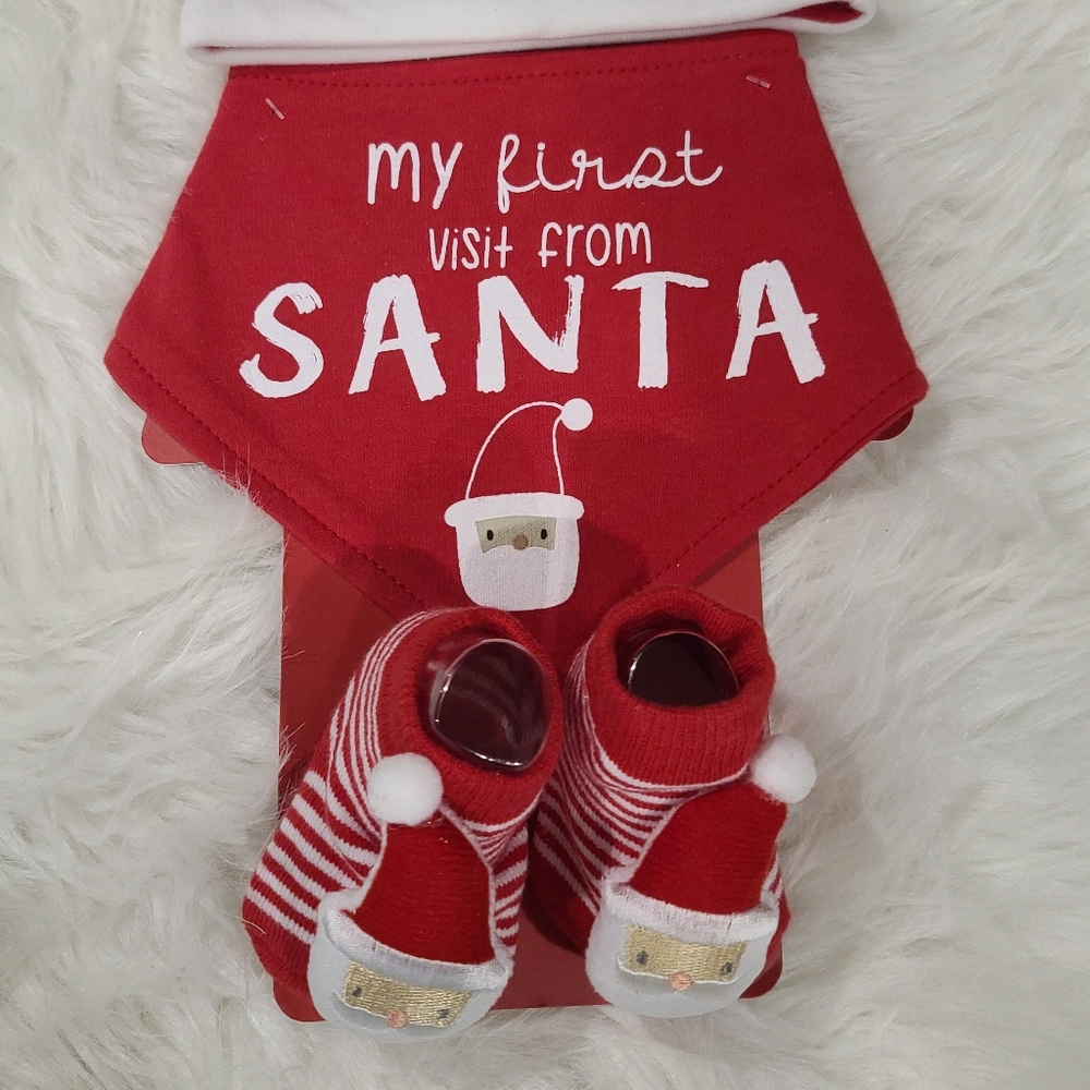 My first visit from Santa 3 pc set bib set nwt